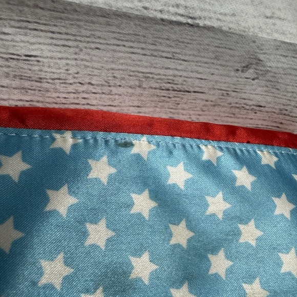 DC Comics Wonder Woman Blue Star Quilted Zip Wallet With Flap - Picture 5 of 11